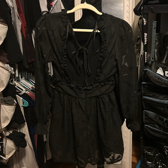 NEVER WORN! ALL Black Dressy Bebe Open Back Floral Ruffle Rompe - Picture 2 of 14